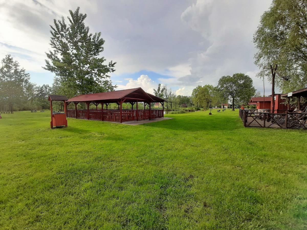 Ligetalja Termal Hotel Peneszlek エクステリア 写真