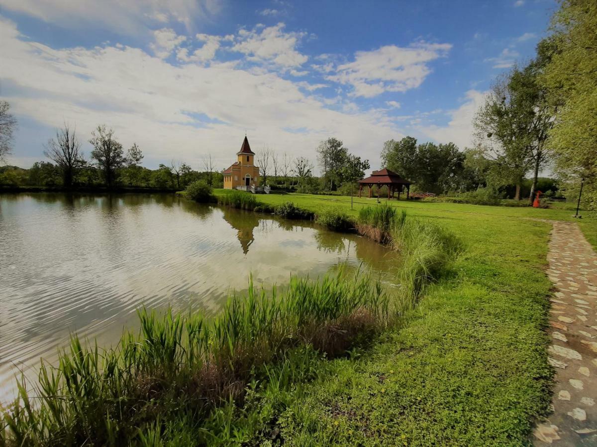 Ligetalja Termal Hotel Peneszlek エクステリア 写真