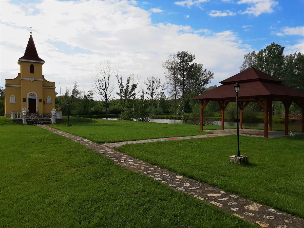 Ligetalja Termal Hotel Peneszlek エクステリア 写真