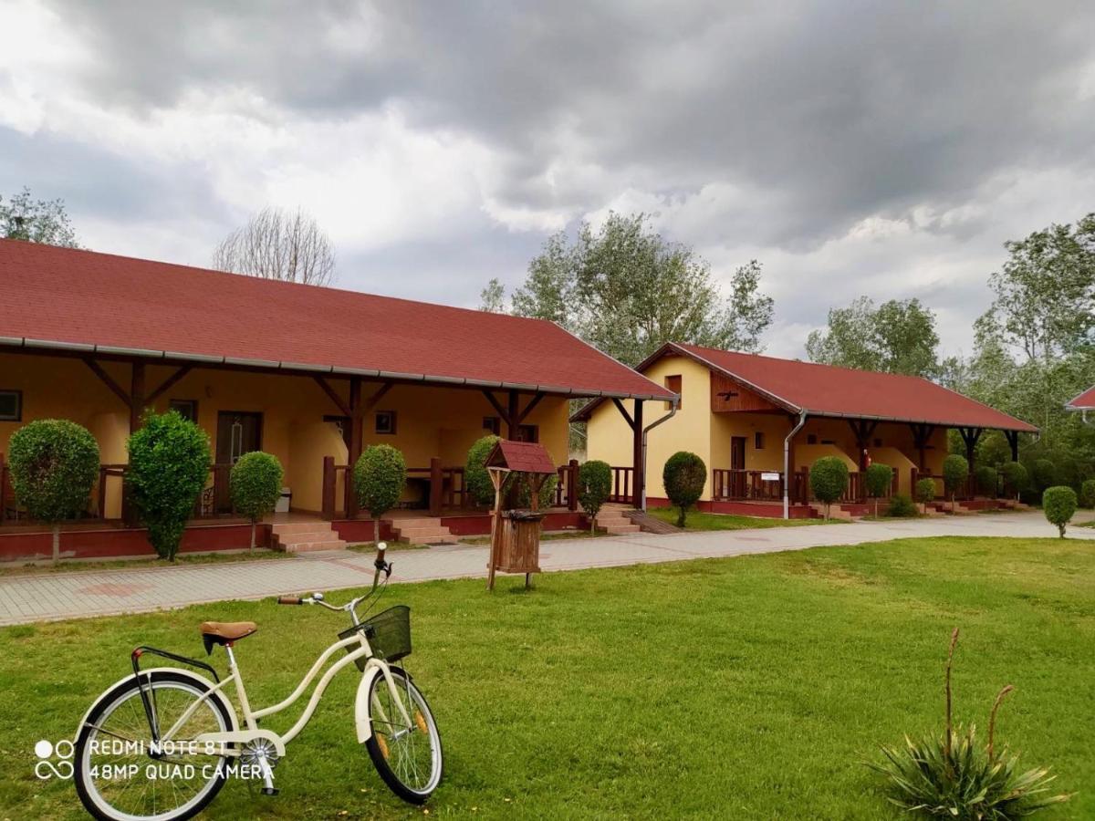 Ligetalja Termal Hotel Peneszlek エクステリア 写真