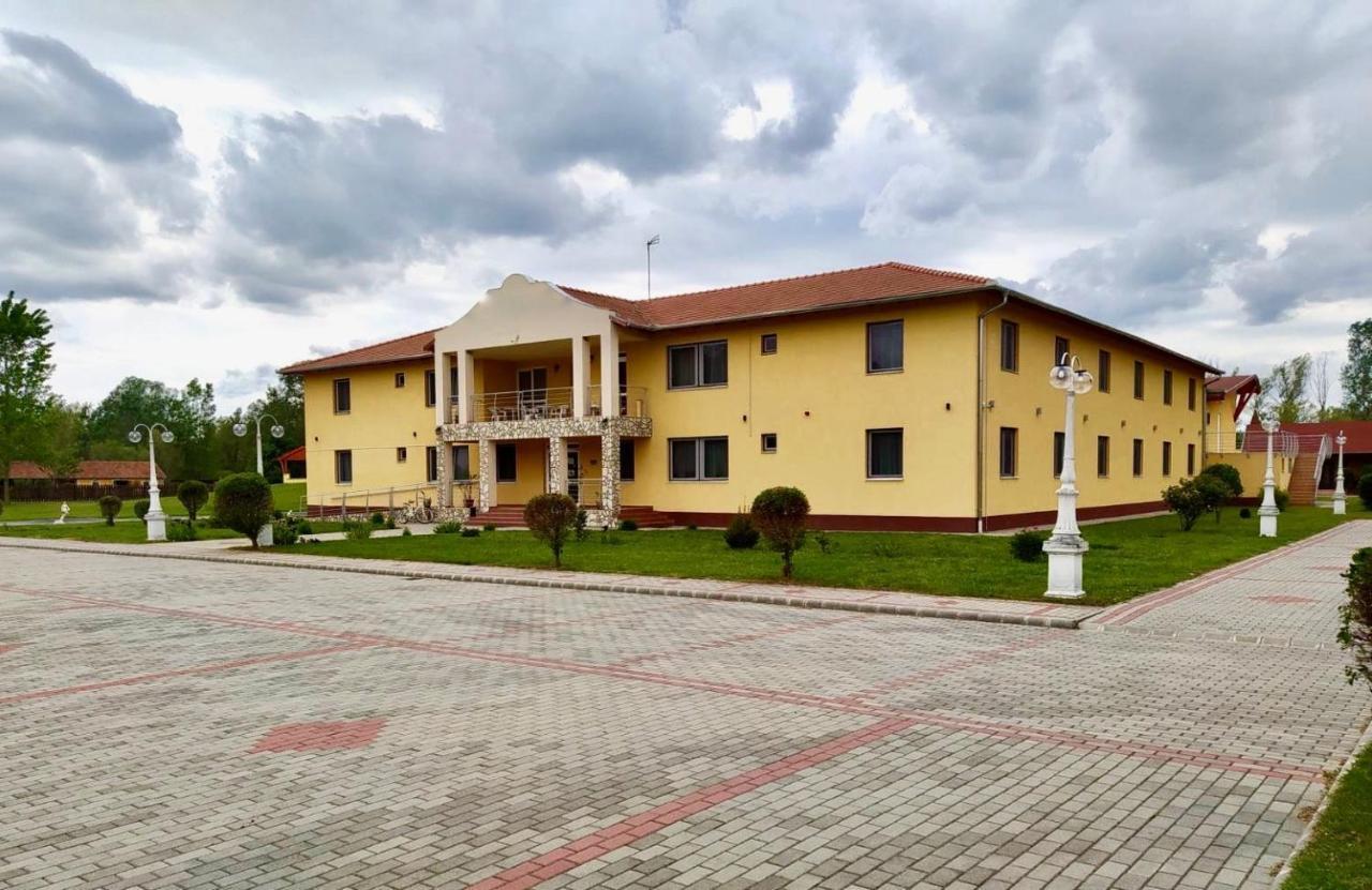 Ligetalja Termal Hotel Peneszlek エクステリア 写真